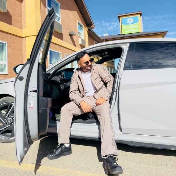 Meet your Posher, Prabh - Picture 1 of 1